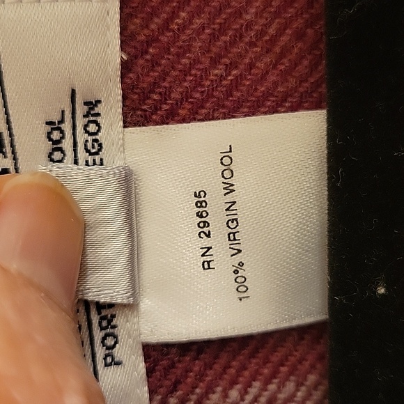 Stylish plaid wool shacket - Picture 5 of 6